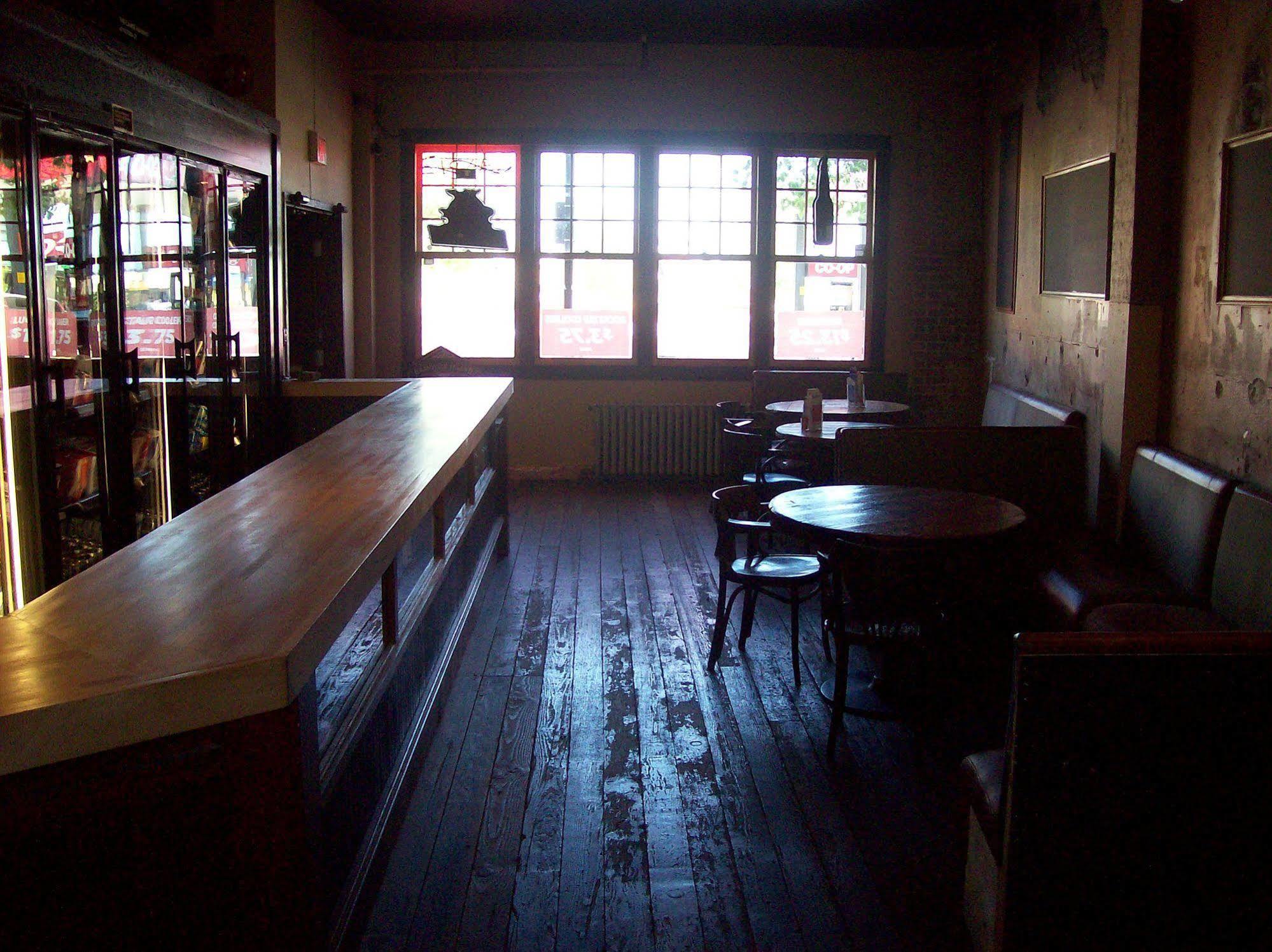 Cambie Hostel Nanaimo Eksteriør billede